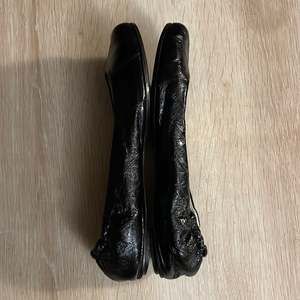 Dolce & Gabbana Black Crinkled Leather Flats - 38.5 - Picture 6 of 10